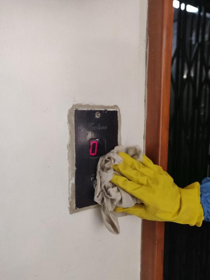 Hotel Grg Вадодара Екстериор снимка